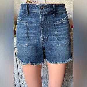 Good American High waisted denim shorts in dark blue wash Size 28